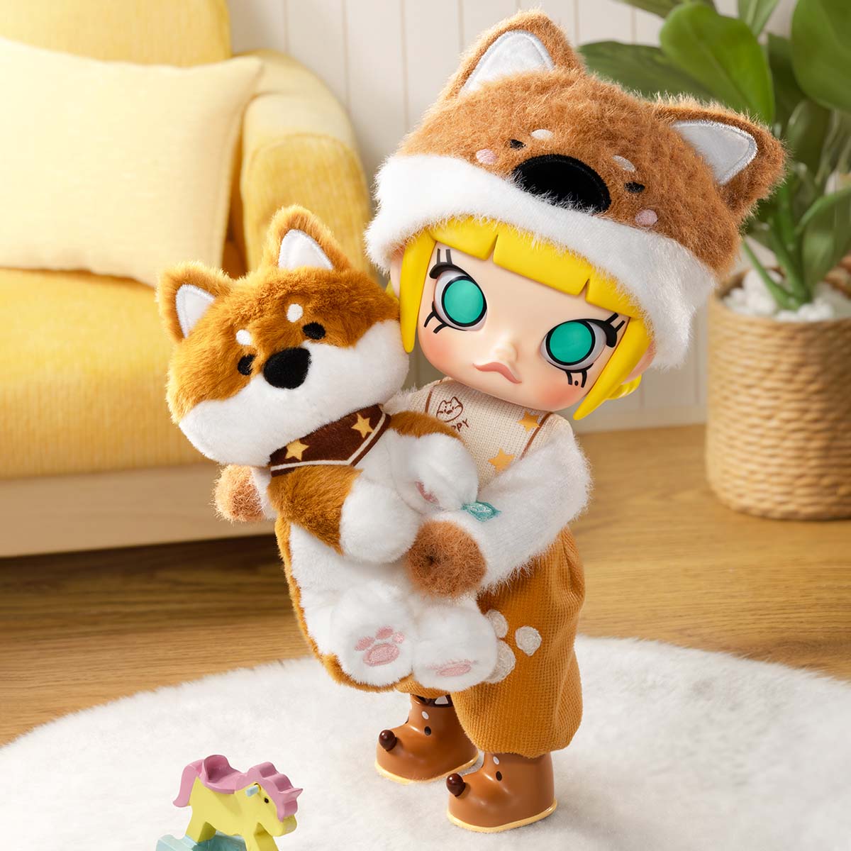 Molly Hugging 1/8 Action Figure - Image 3