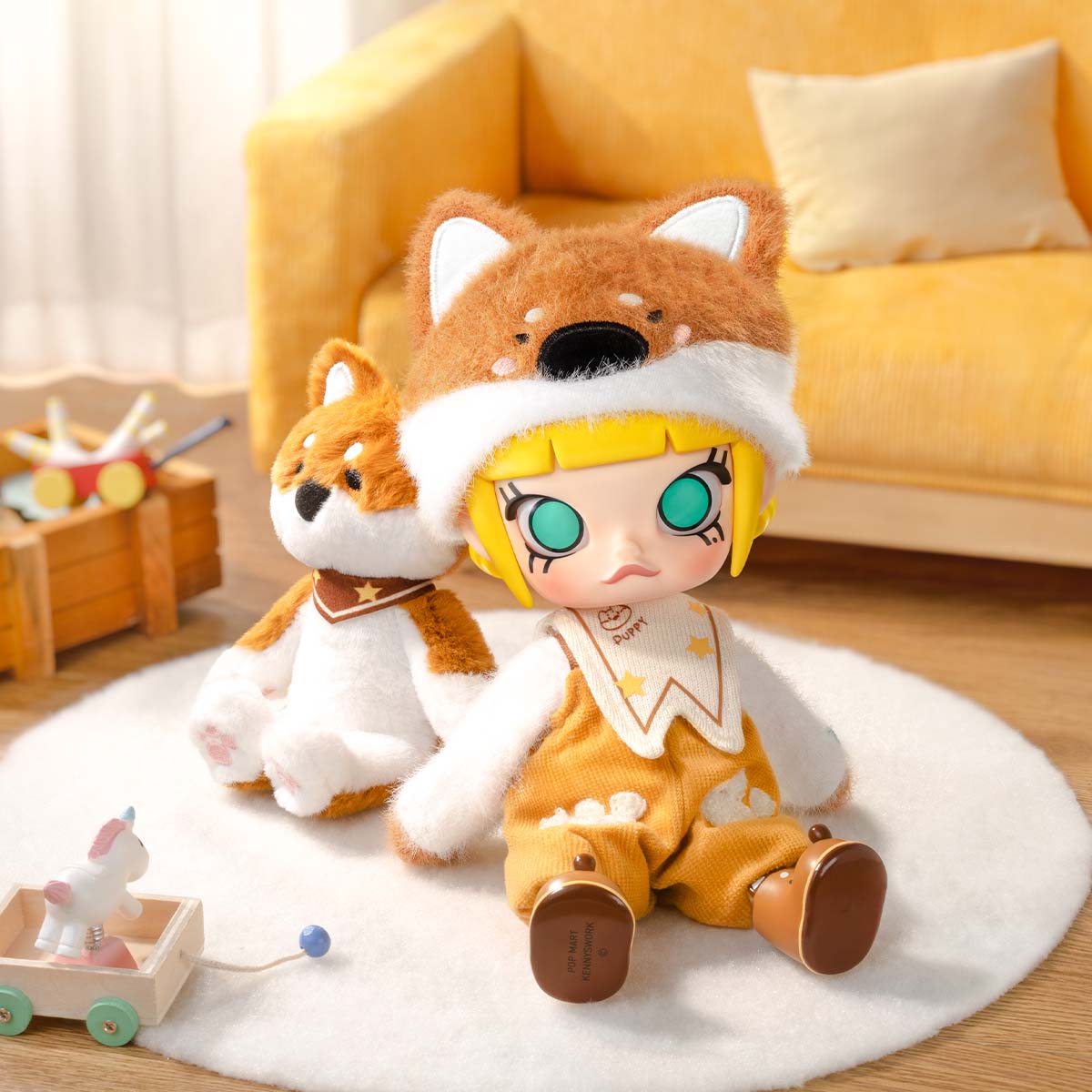 Molly Hugging 1/8 Action Figure - Image 2